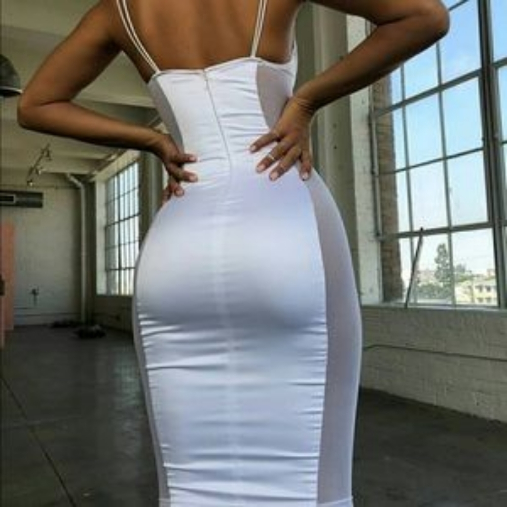 S O L D - Oh Polly White Lace Midi Dress - Picture 2 of 8
